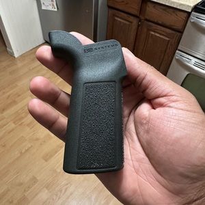 AR-15 Grip